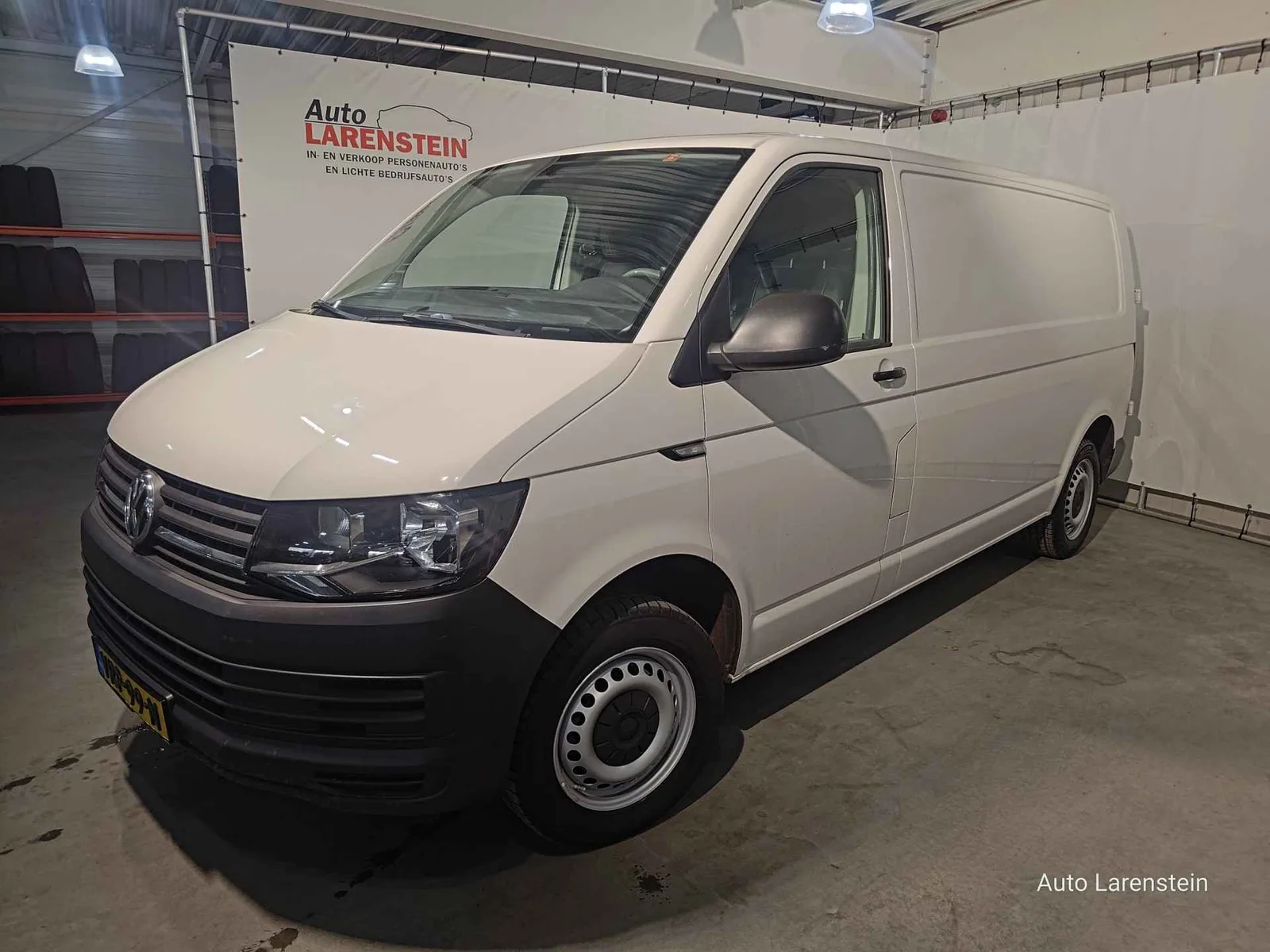 Volkswagen Transporter (2019) — foto 1