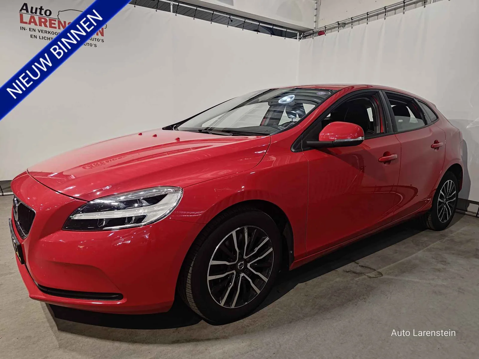 Volvo V40 (2018) — foto 1