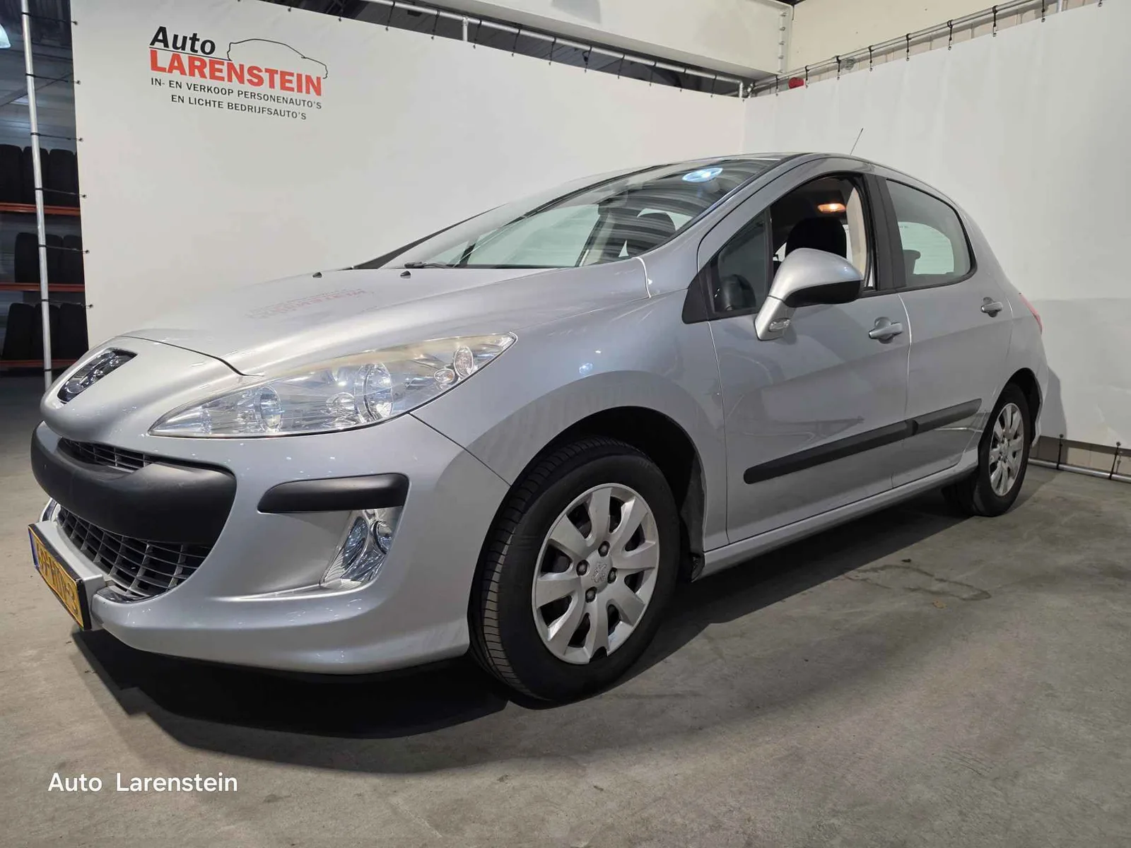 Peugeot 308 (2009) — foto 1