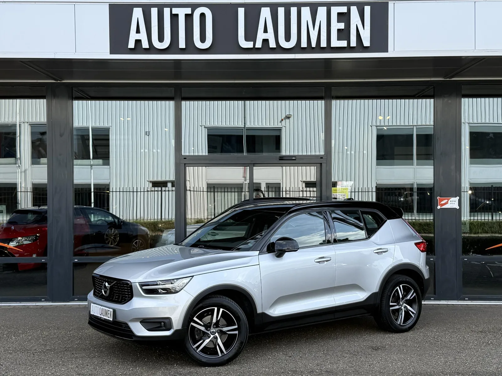 Volvo XC40 (2019) — foto 1