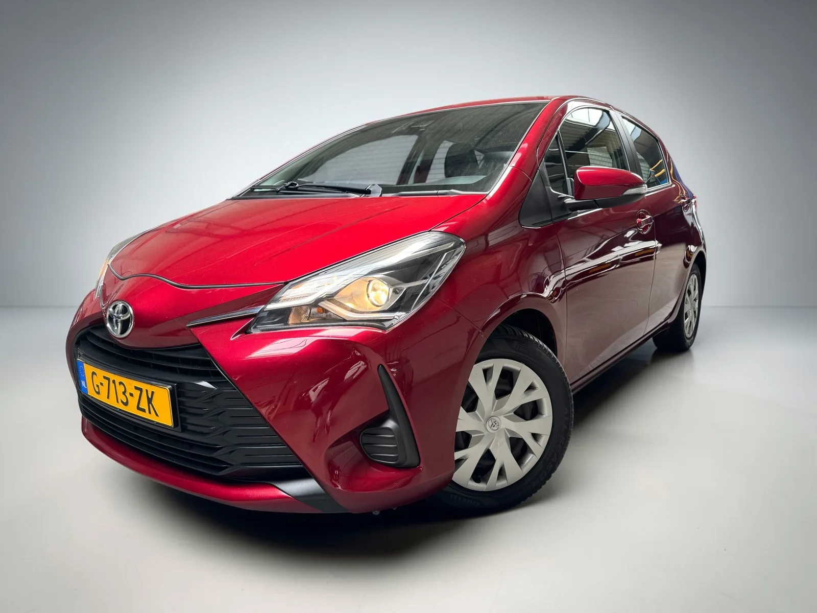 Toyota Yaris (2019) — foto 1