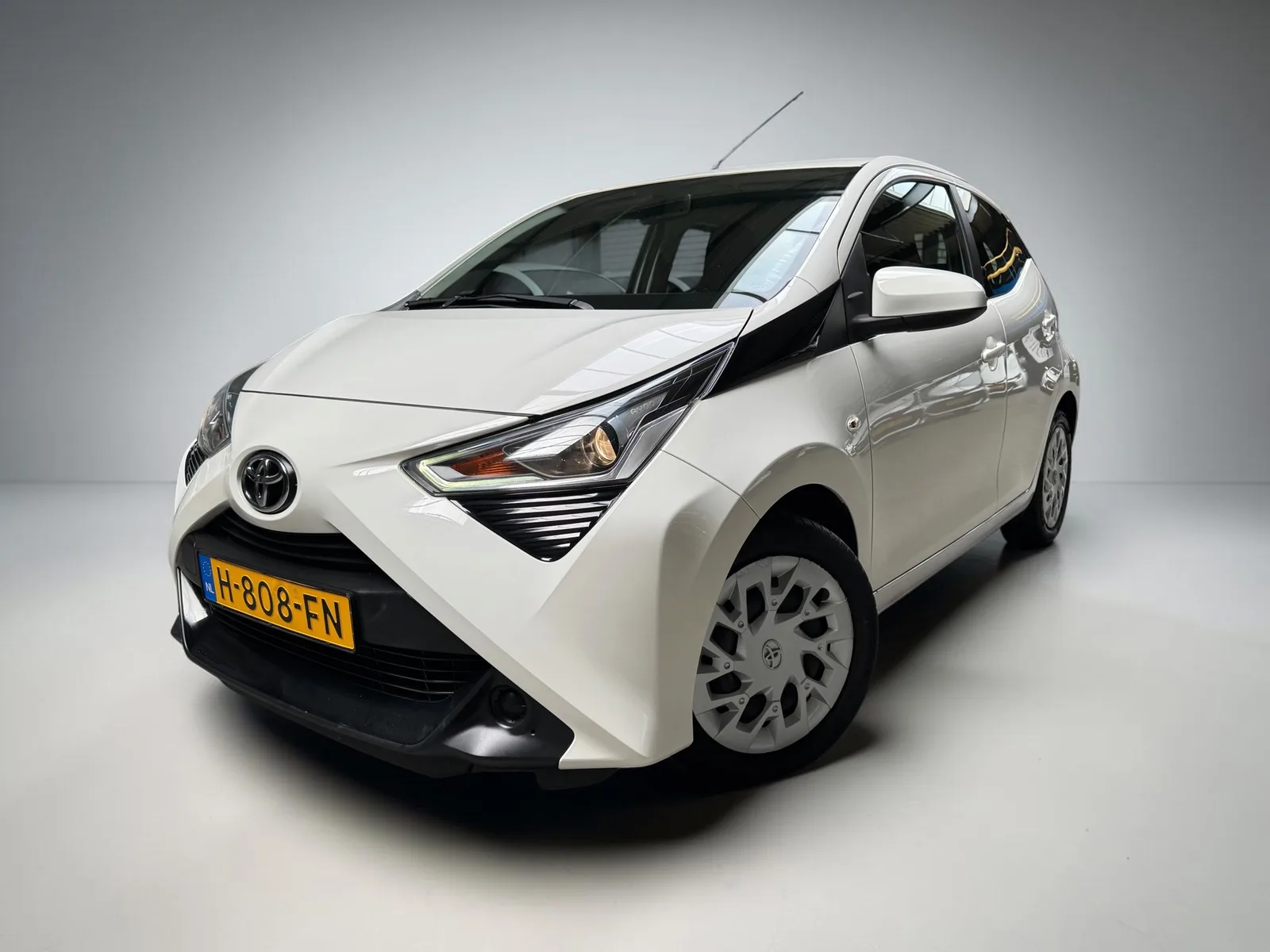 Toyota Aygo (2020) — foto 1