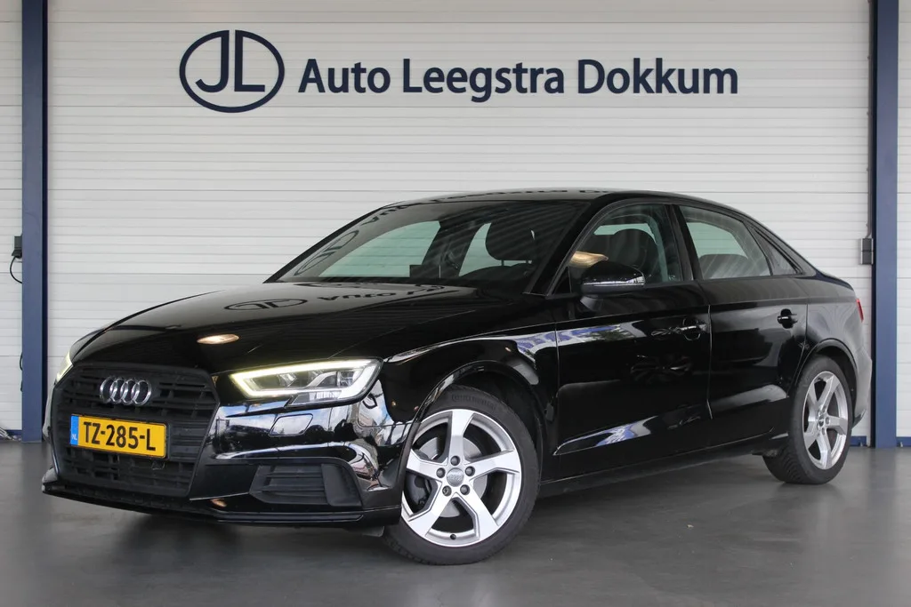 Audi A3 (2018) — foto 1
