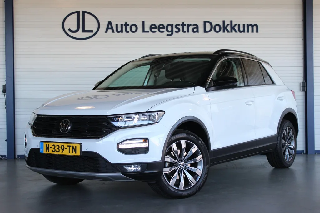 Volkswagen T-Roc (2021) — foto 1