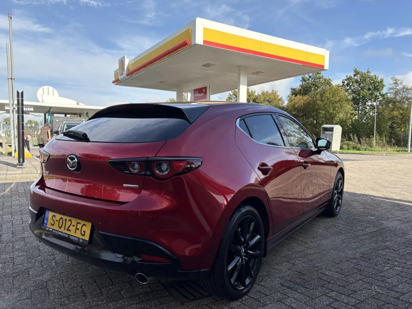 Mazda 3 (2023) — foto 1
