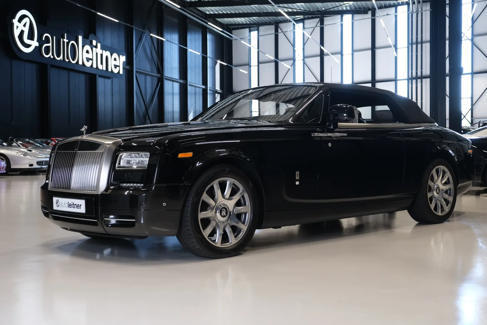 Rolls-Royce Phantom (2013) — foto 1