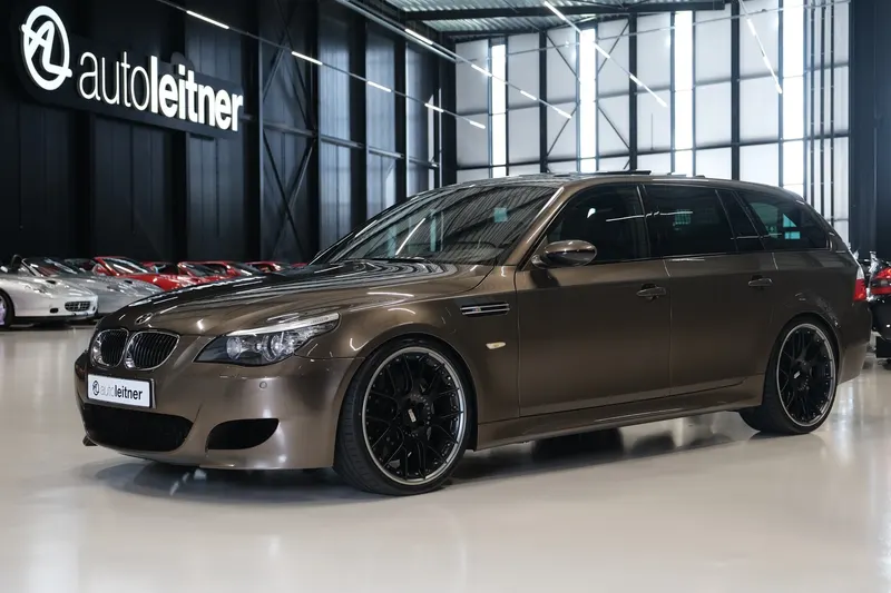 BMW M5 (2008)