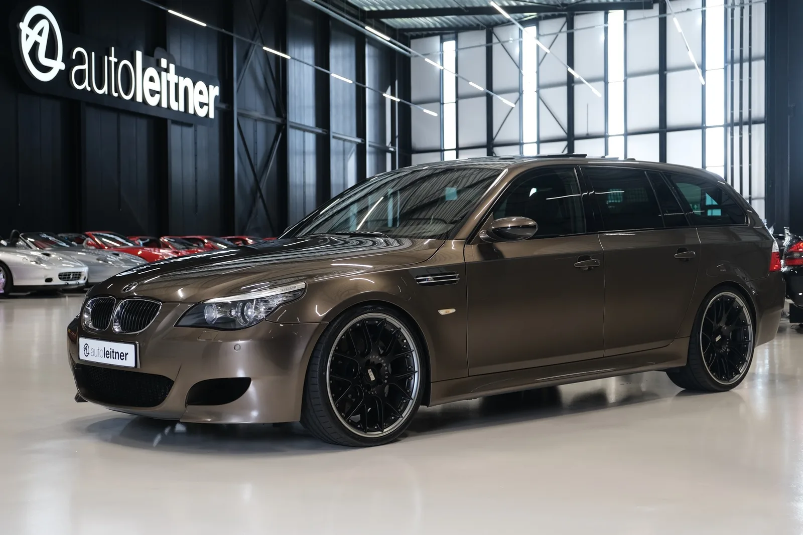 BMW M5 (2008) — foto 1