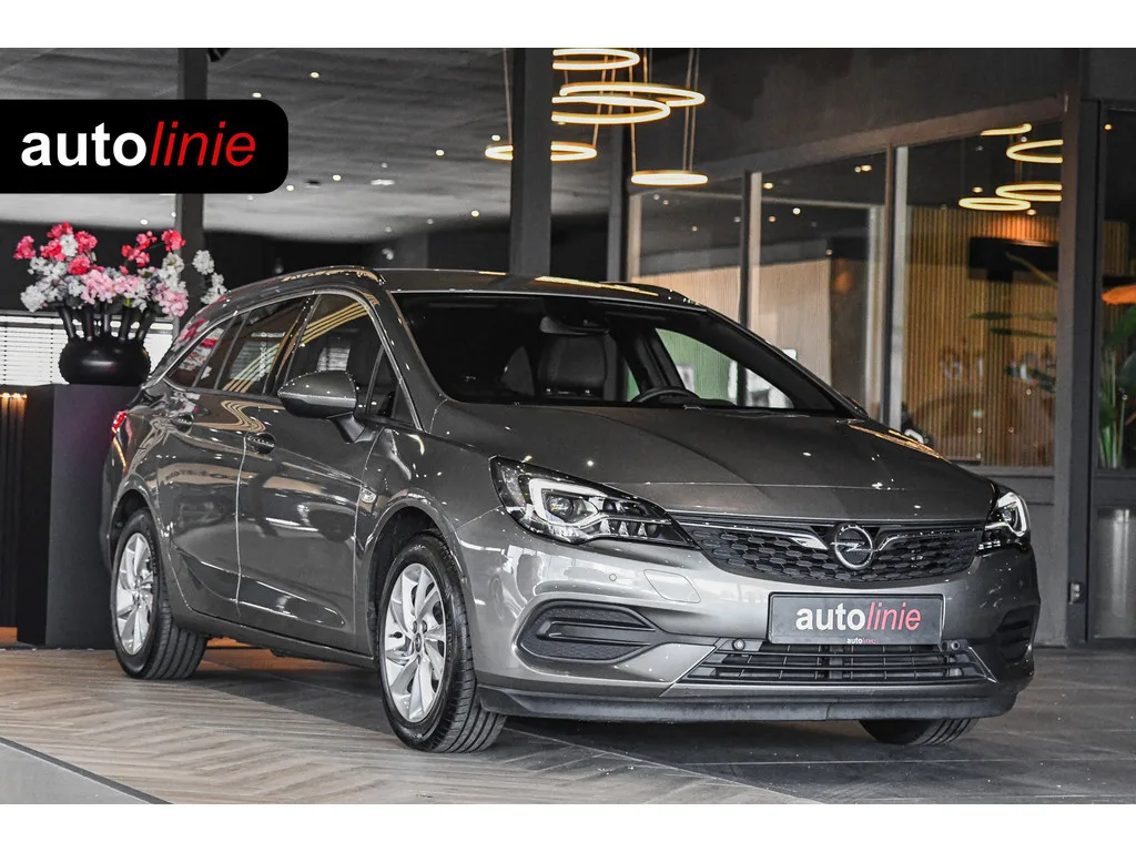 Opel Astra (2020) — foto 1