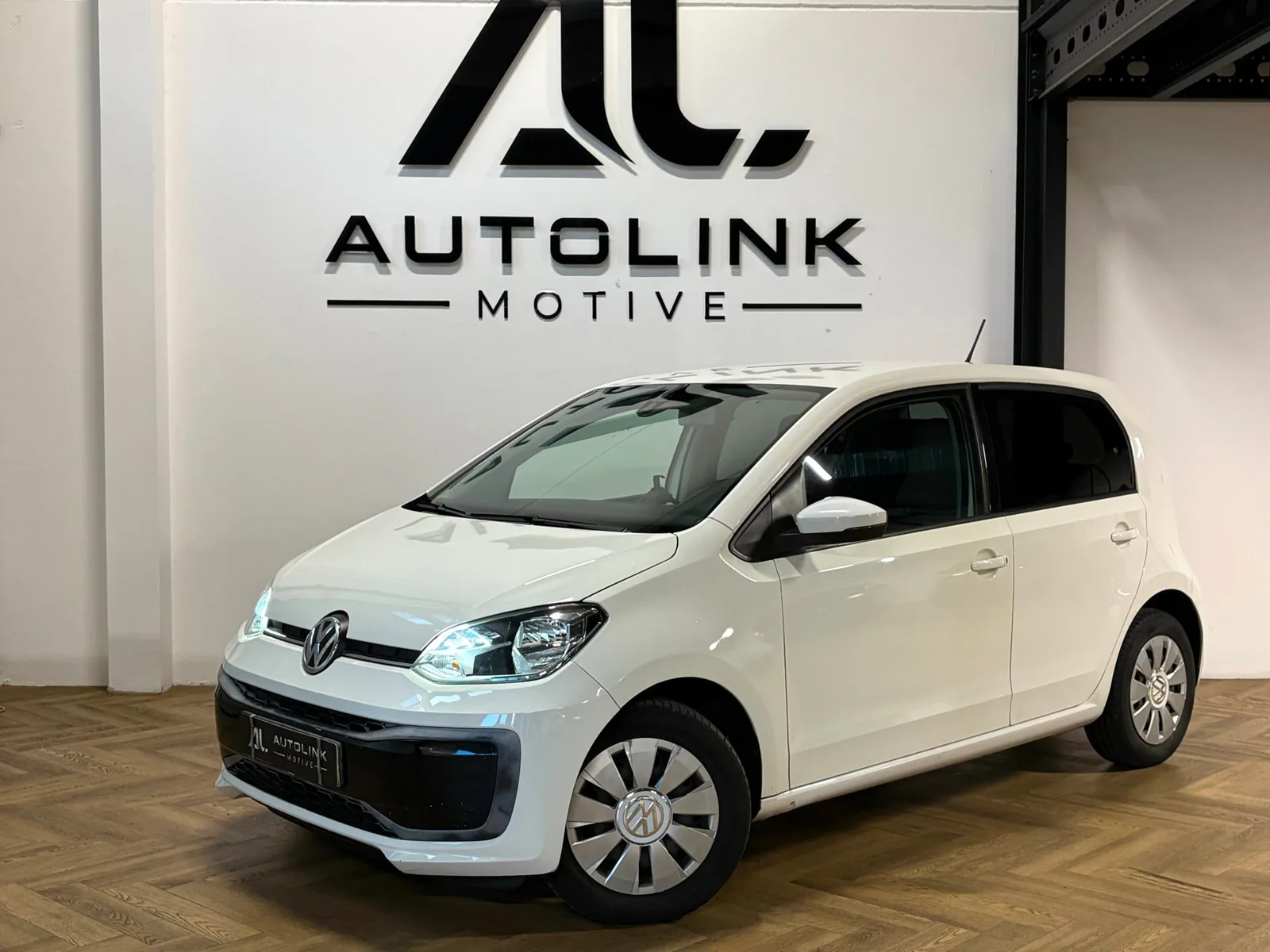 Volkswagen Up! (2017) — foto 1