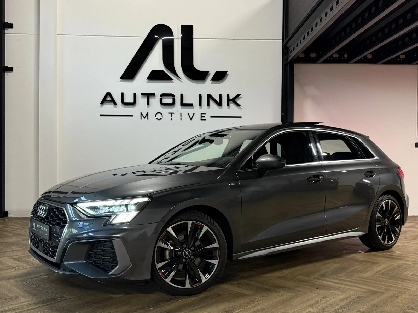 Audi A3 (2023) — foto 1
