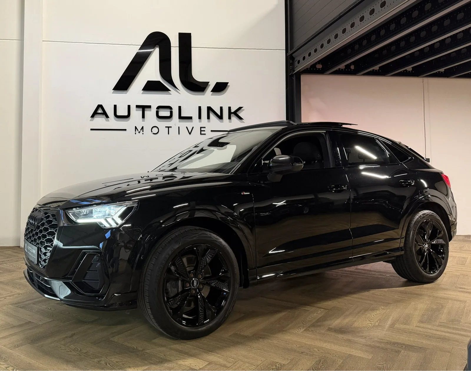 Audi Q3 Sportback (2022) — foto 1
