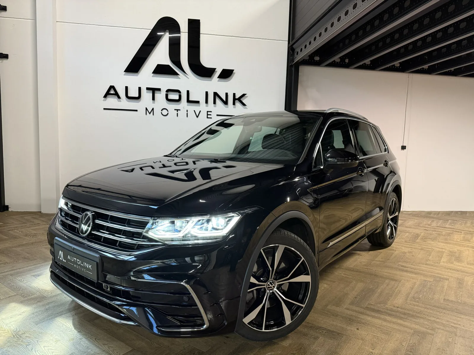 Volkswagen Tiguan (2021) — foto 1