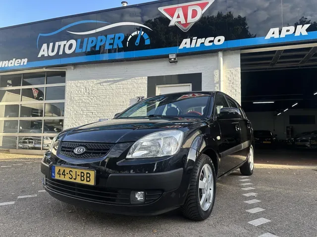 Kia Rio (2006) — foto 1