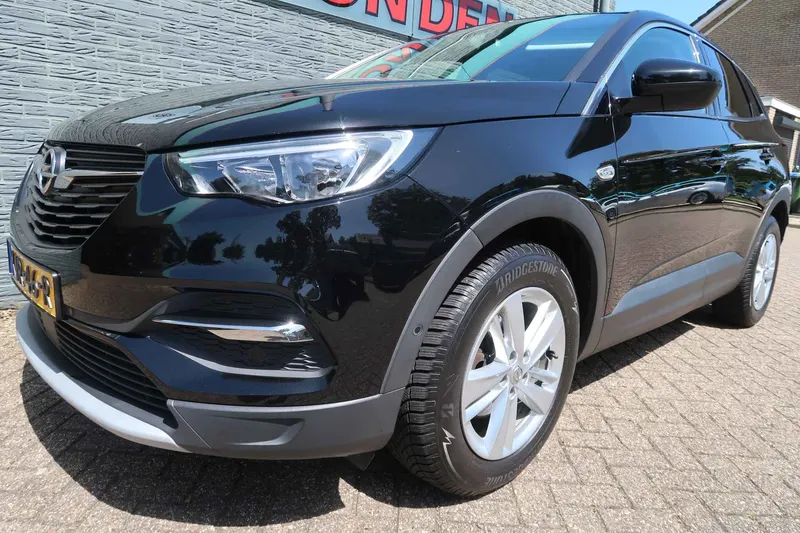 Opel Grandland (2018)