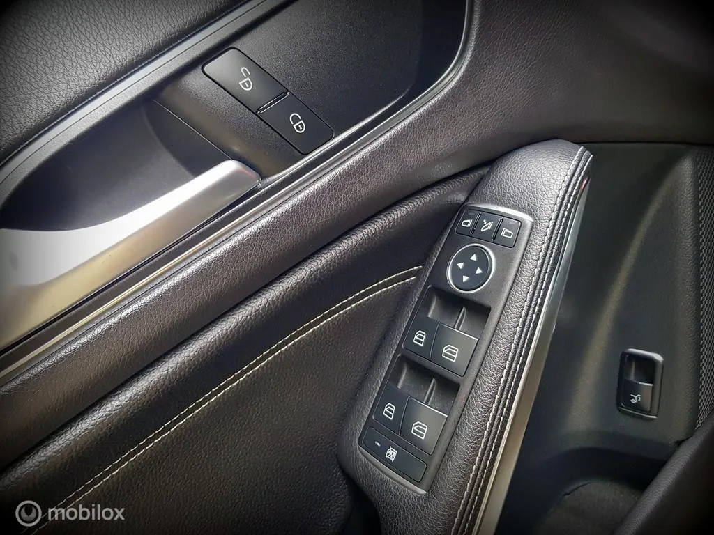 Mercedes-Benz GLA-Klasse (2017) — foto 1