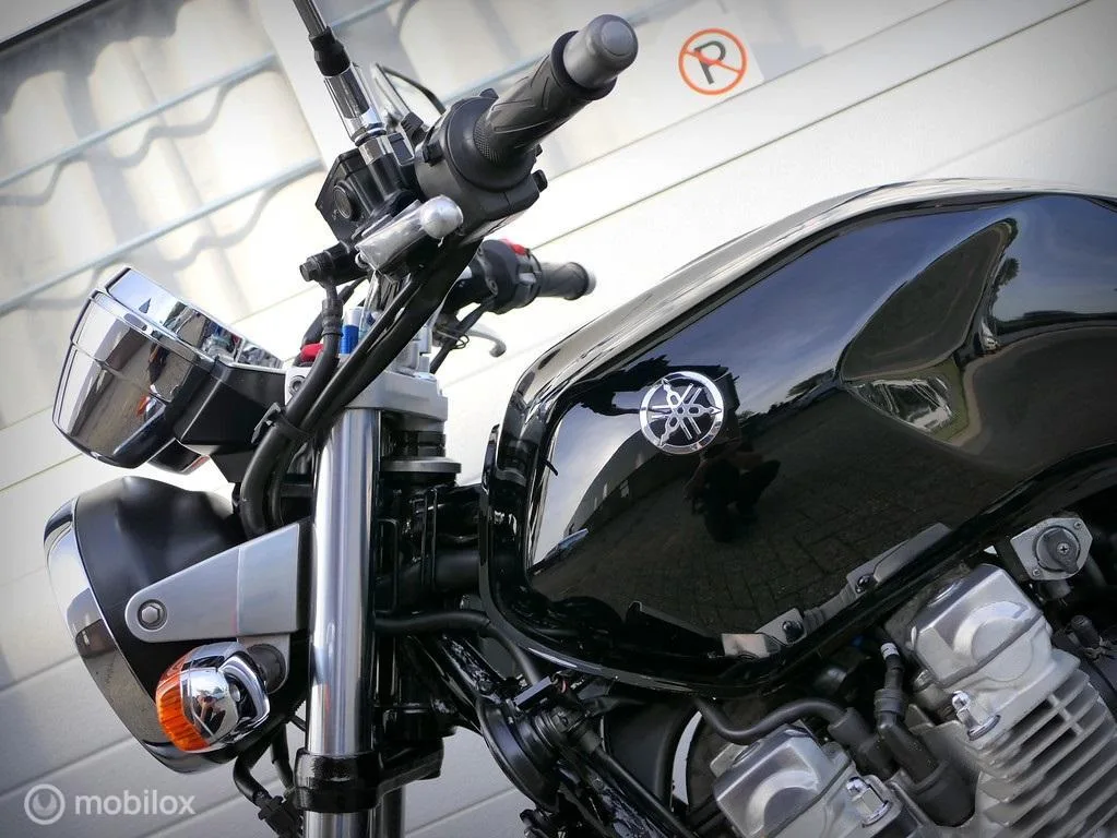 Yamaha XJR 1300 (2007) — foto 1