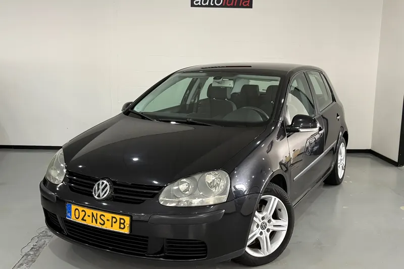 Volkswagen Golf (2004)