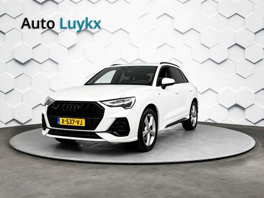 Audi Q3 (2019) — foto 1