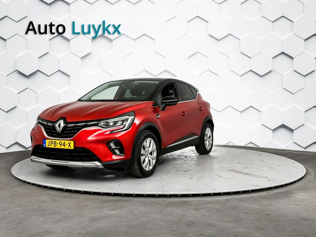 Renault Captur (2022) — foto 1