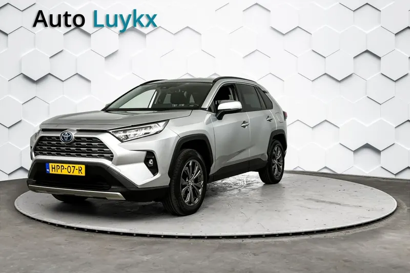 Toyota RAV4 (2023)
