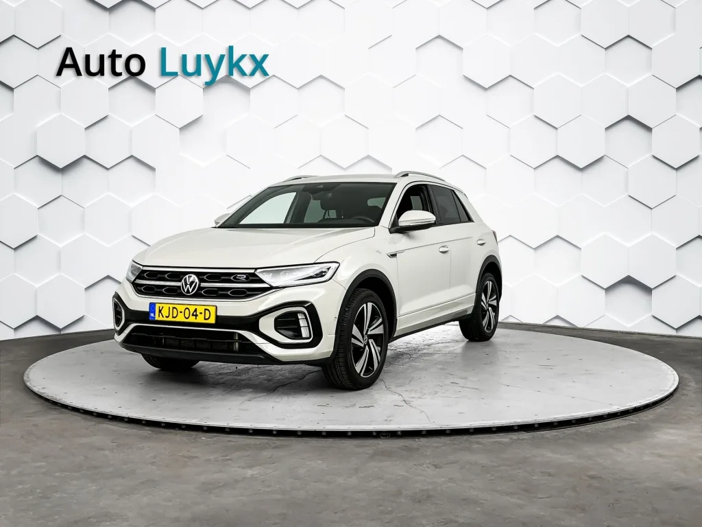 Volkswagen T-Roc (2024) — foto 1