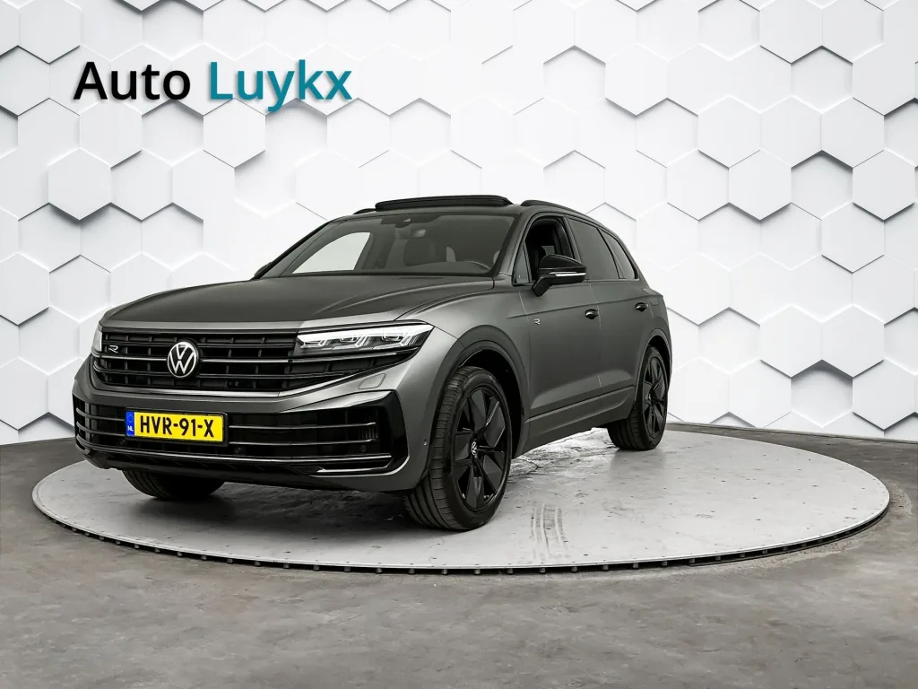 Volkswagen Touareg (2024) — foto 1