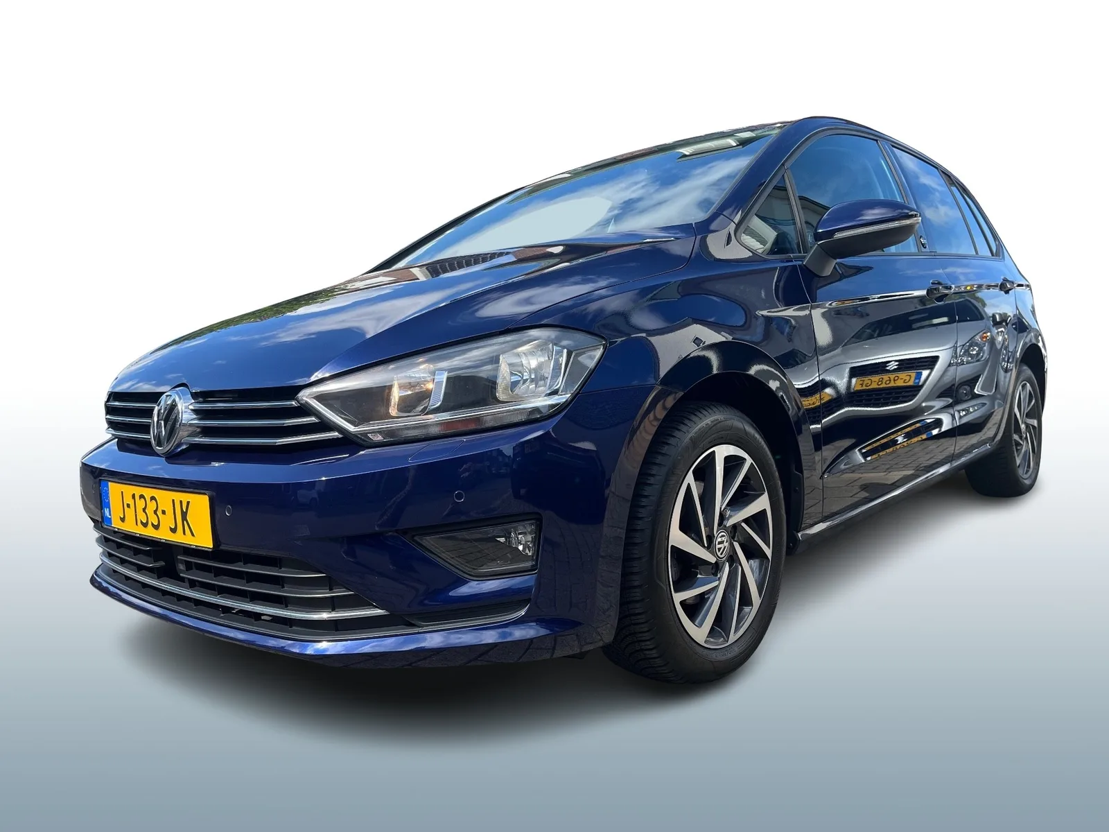 Volkswagen Golf Sportsvan (2017) — foto 1