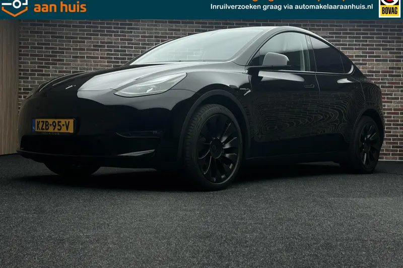 Tesla Model Y (2022)