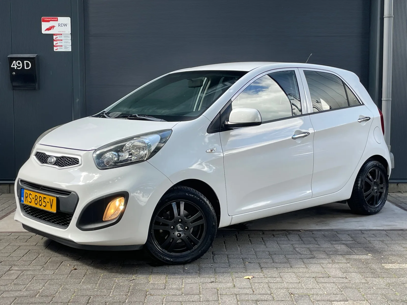 Kia Picanto (2012) — foto 1
