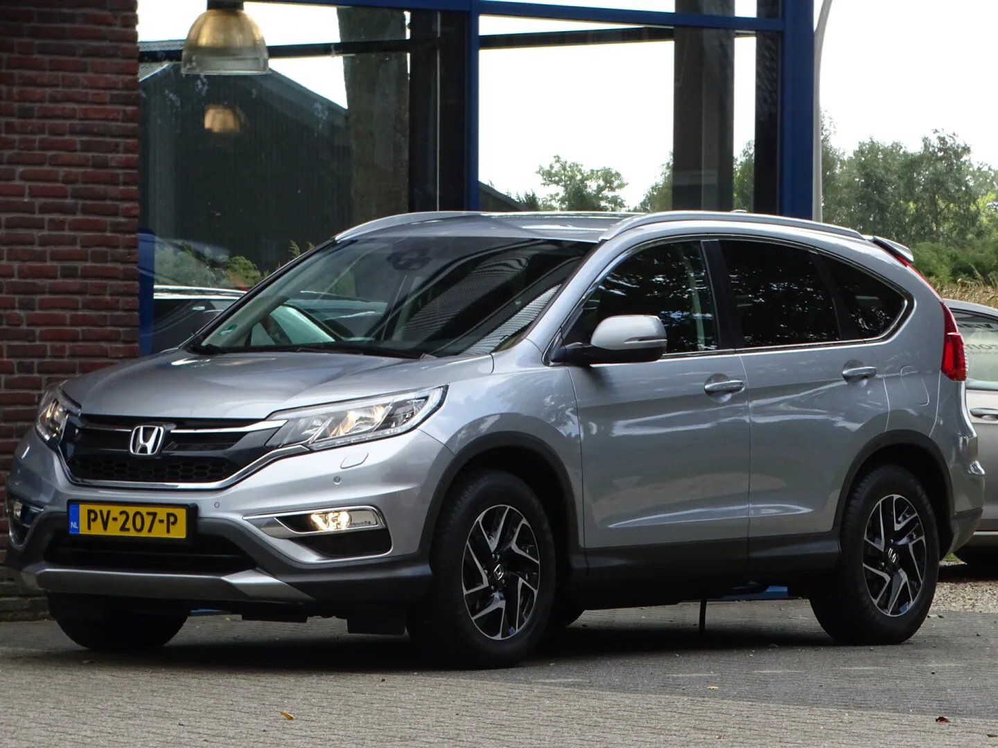 Honda CR-V (2017) — foto 1