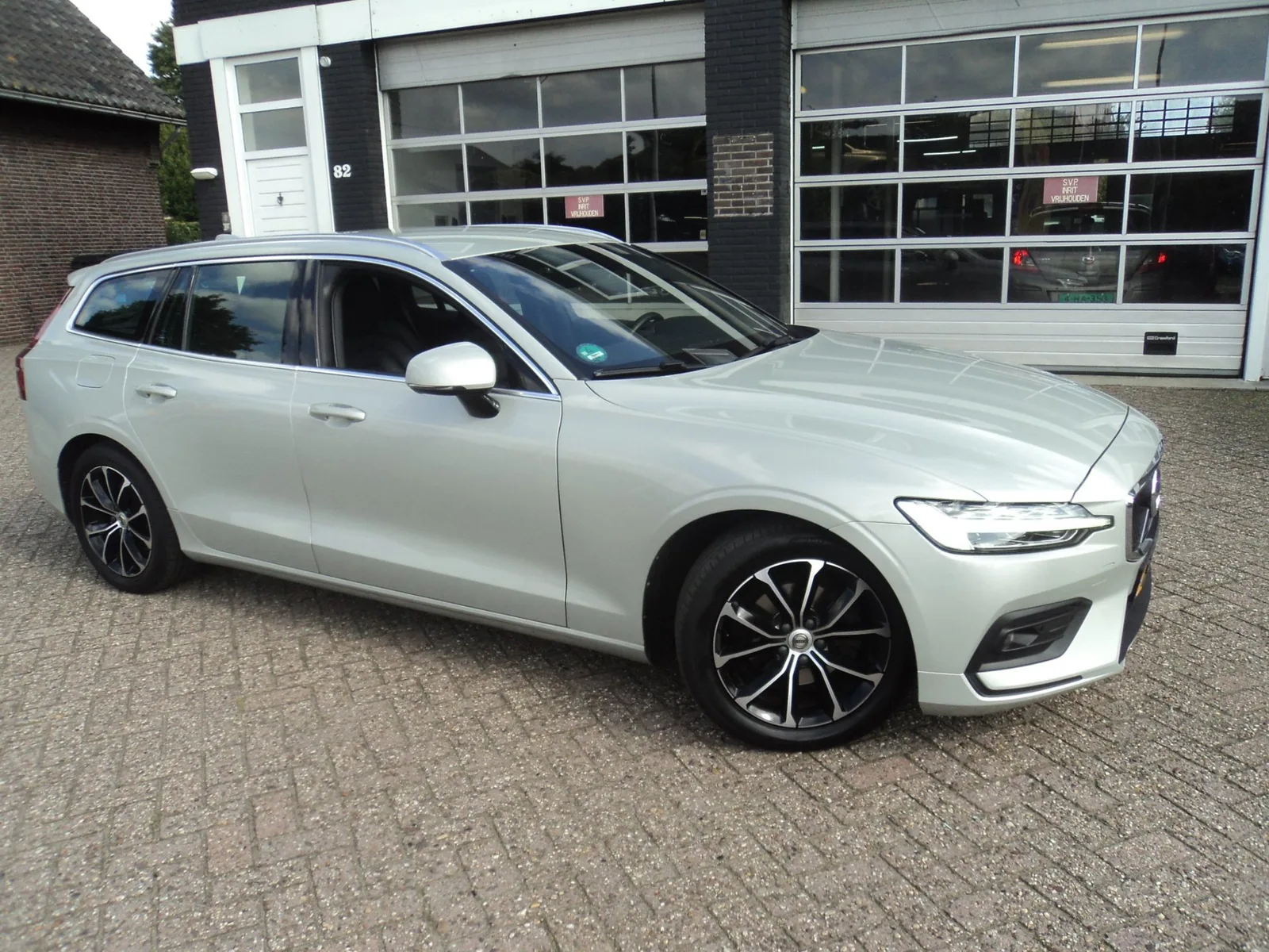 Volvo V60 (2019) — foto 1