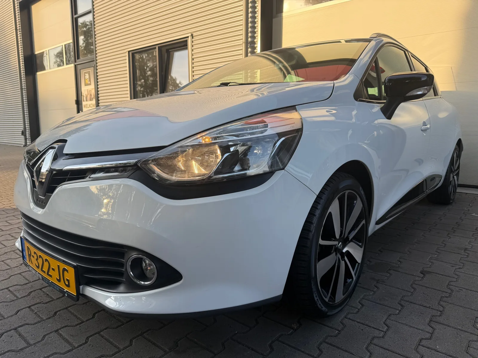 Renault Clio (2014) — foto 1