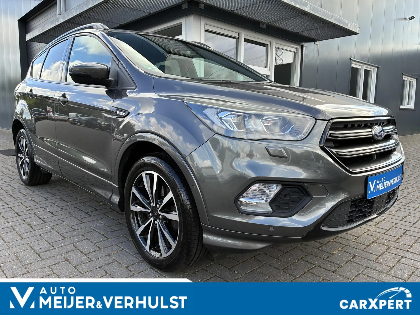 Ford Kuga (2017) — foto 1