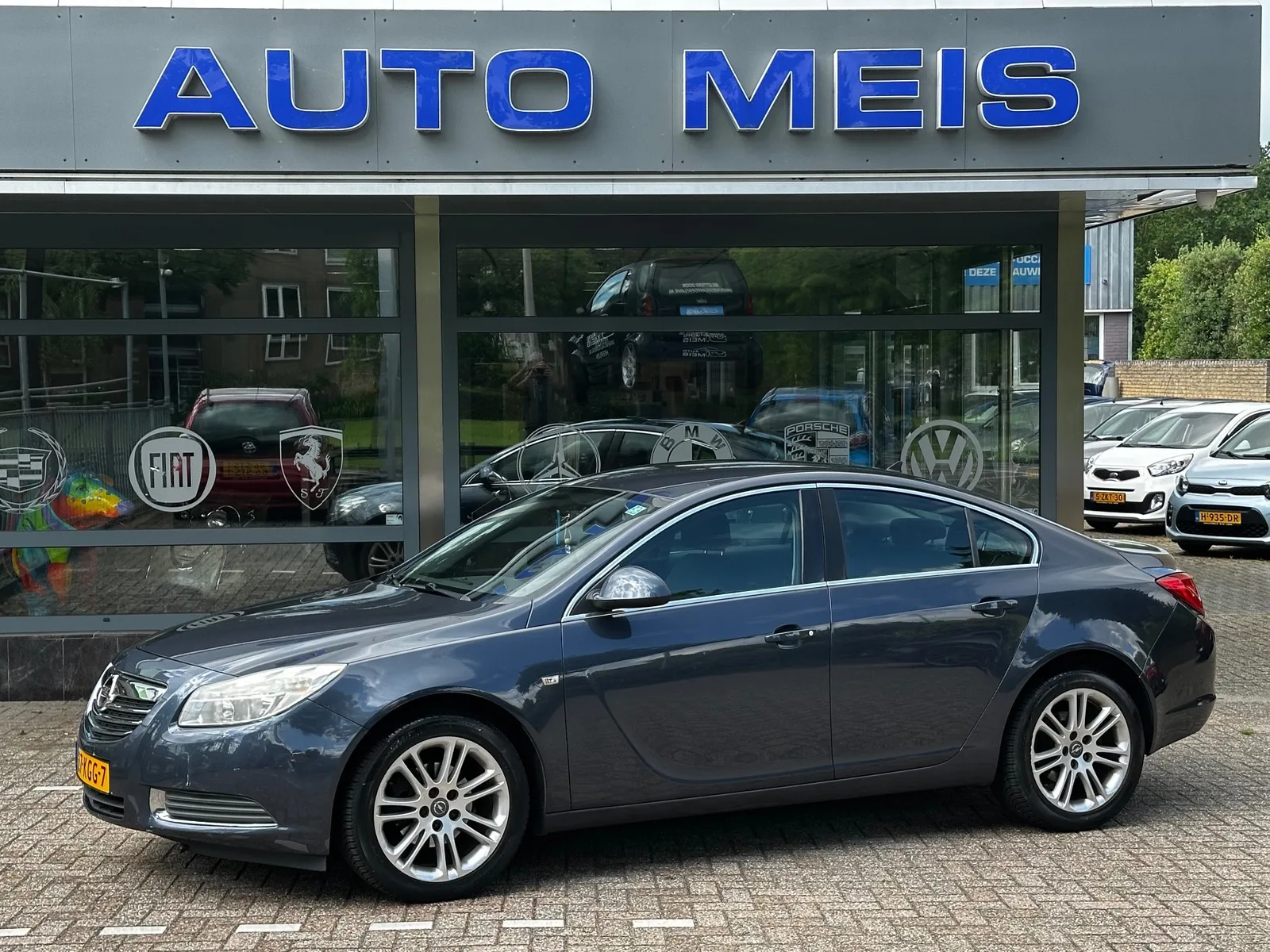 Opel Insignia (2009) — foto 1