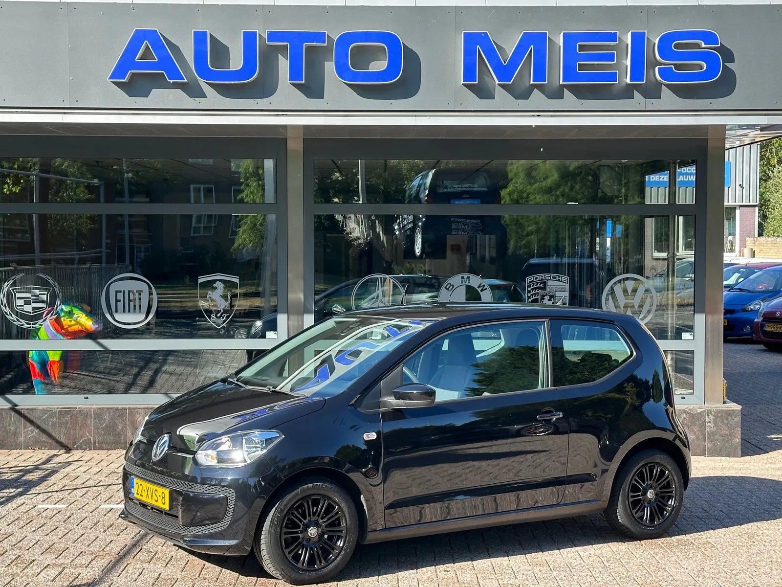 Volkswagen Up! (2012) — foto 1