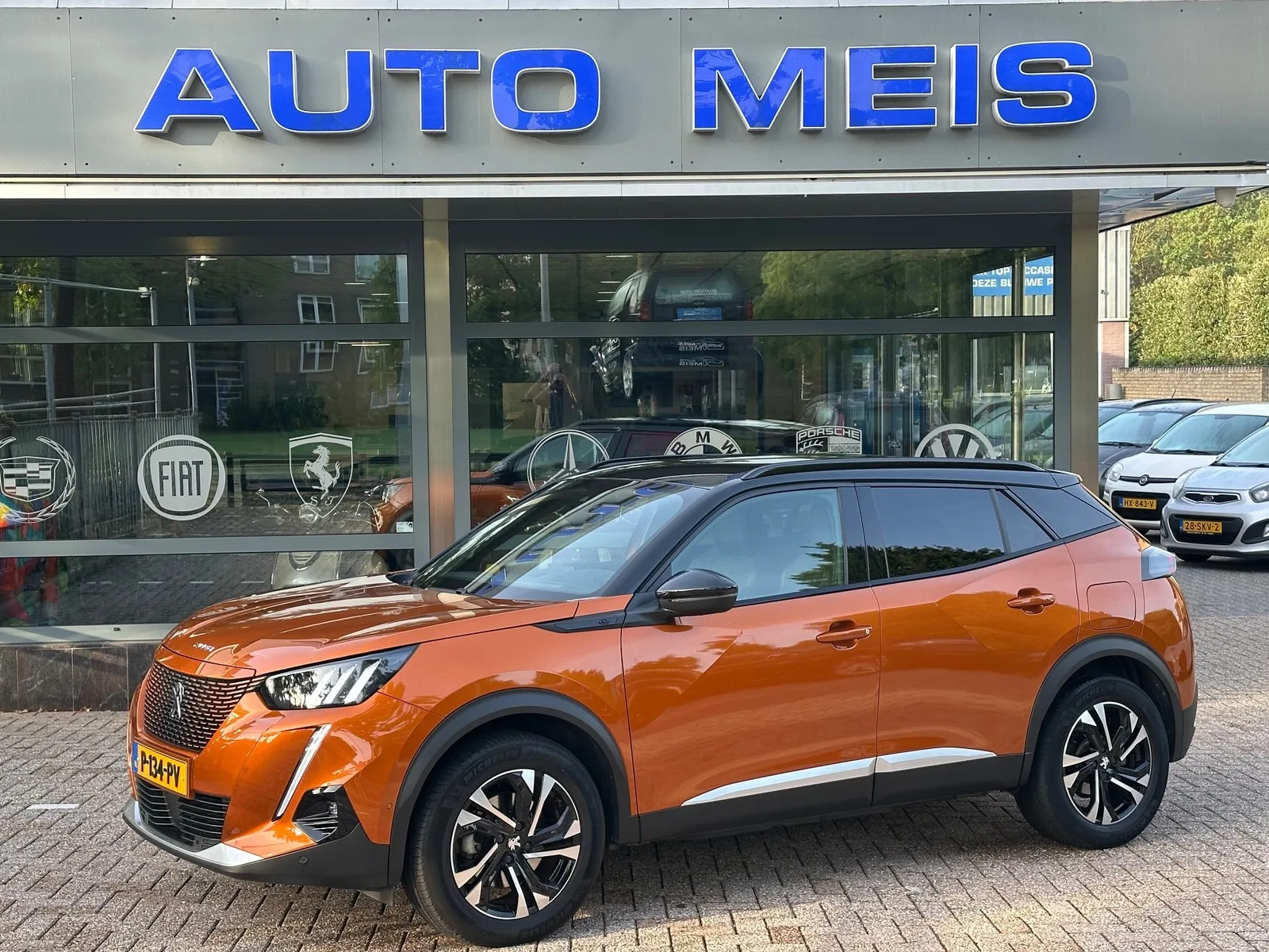 Peugeot e-2008 (2020) — foto 1