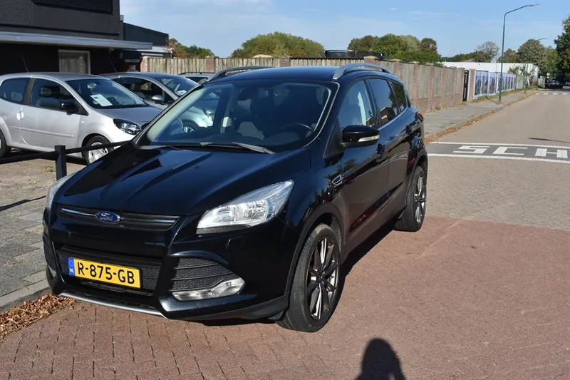 Ford Kuga (2013)