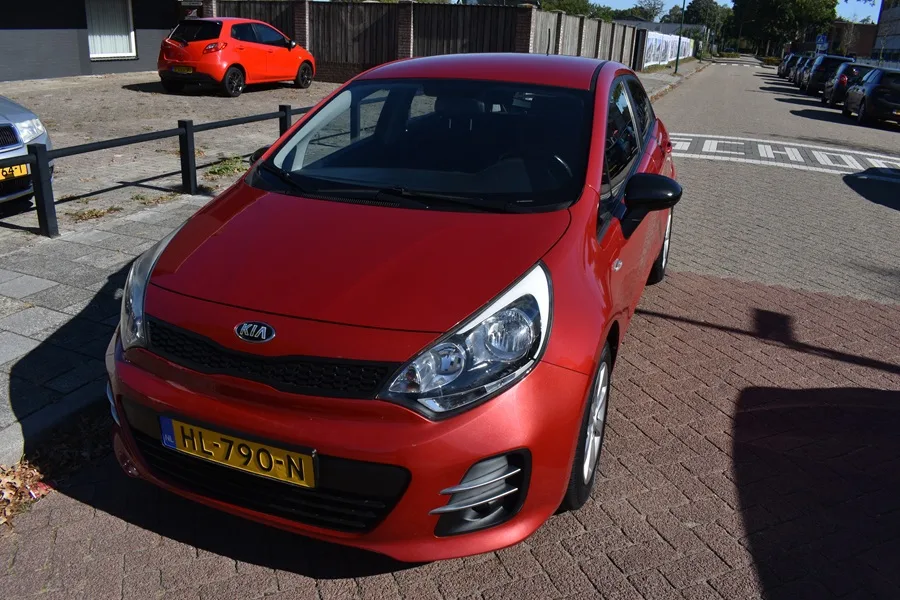 Kia Rio (2015) — foto 1