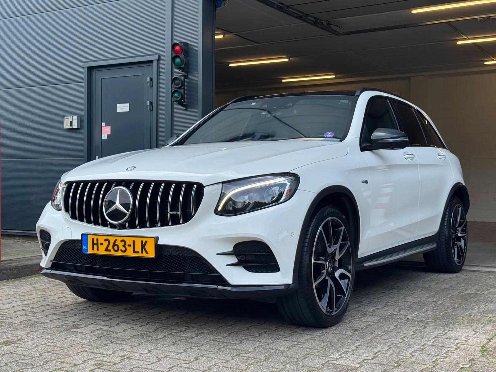 Mercedes-Benz GLC-Klasse (2016) — foto 1