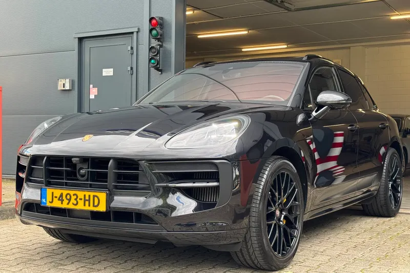 Porsche Macan (2019)