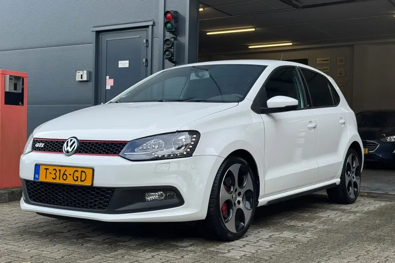 Volkswagen Polo (2012)