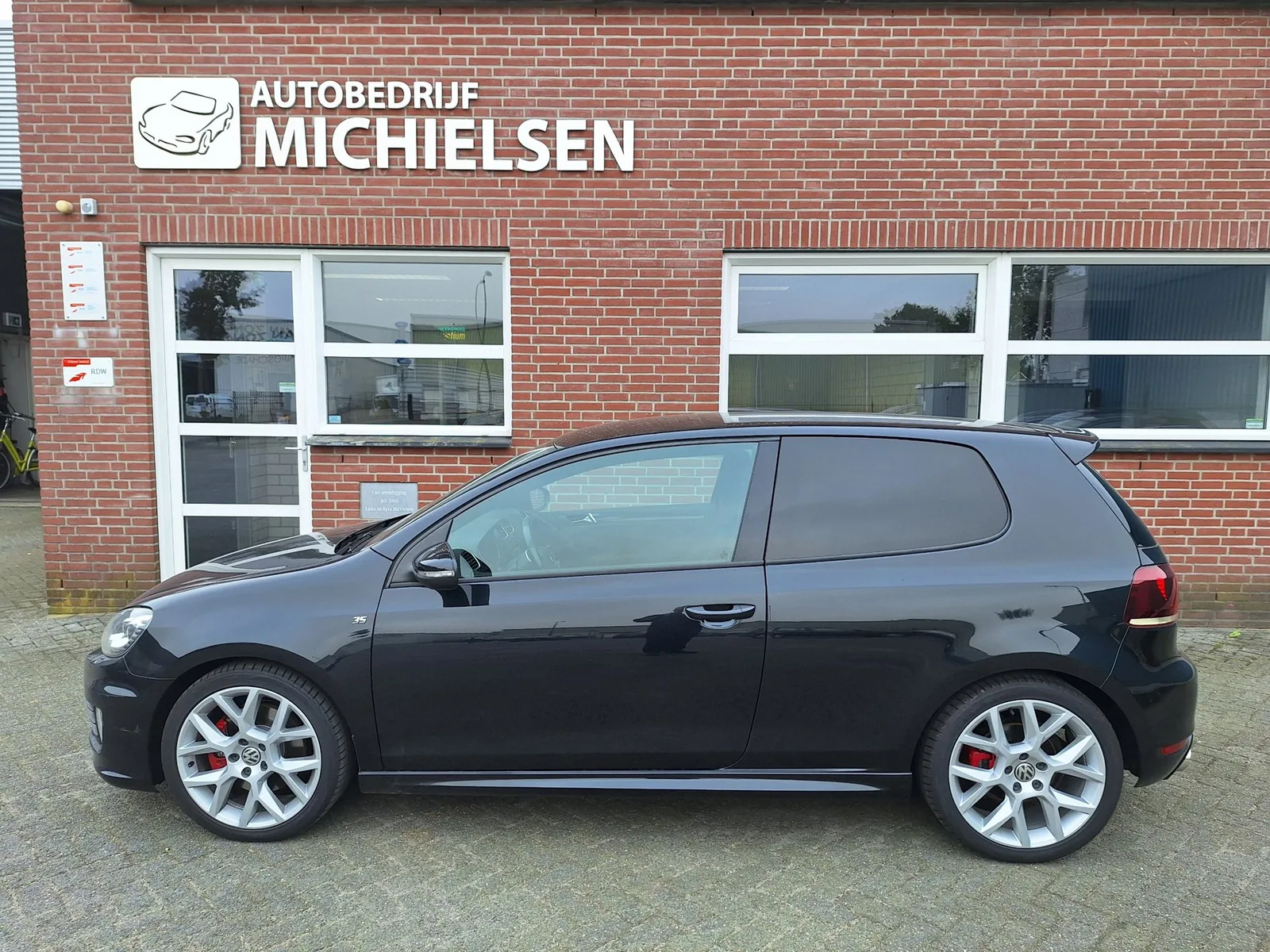 Volkswagen Golf (2011) — foto 1