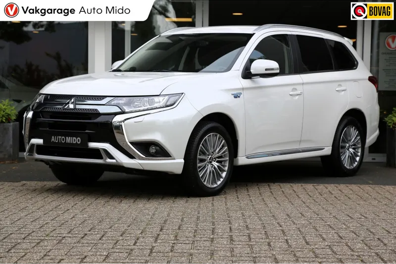 Mitsubishi Outlander (2021)
