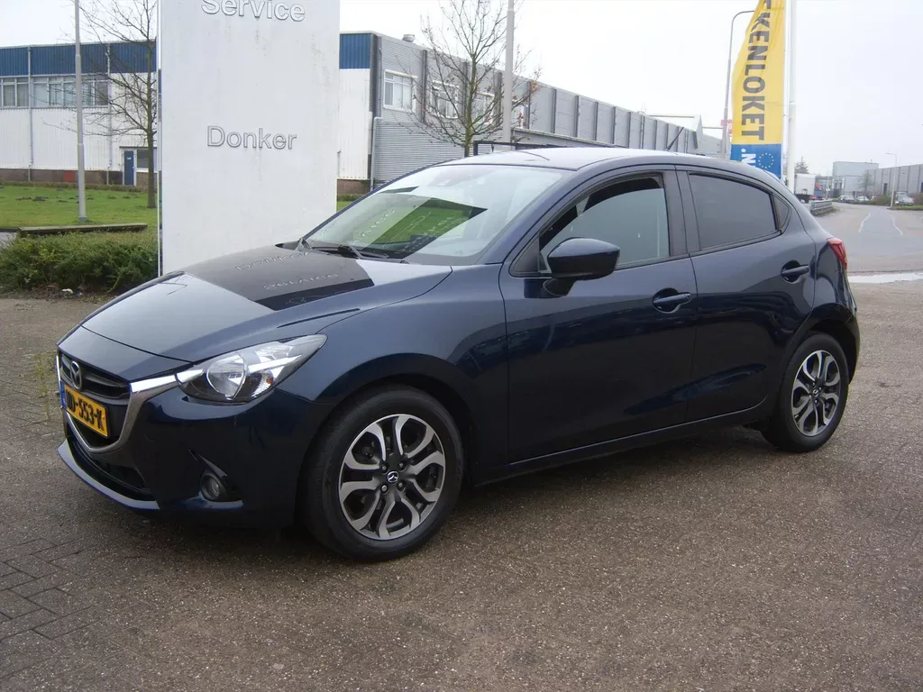 Mazda 2 (2017) — foto 1