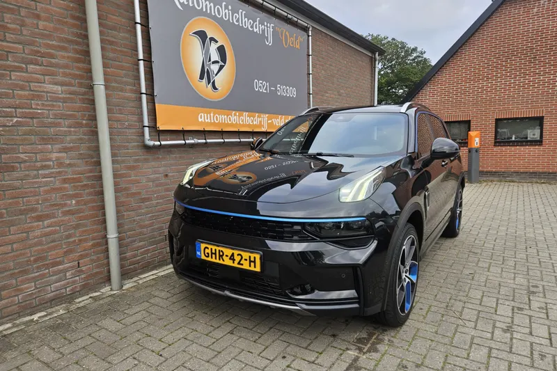 Lynk & Co 01 (2024)