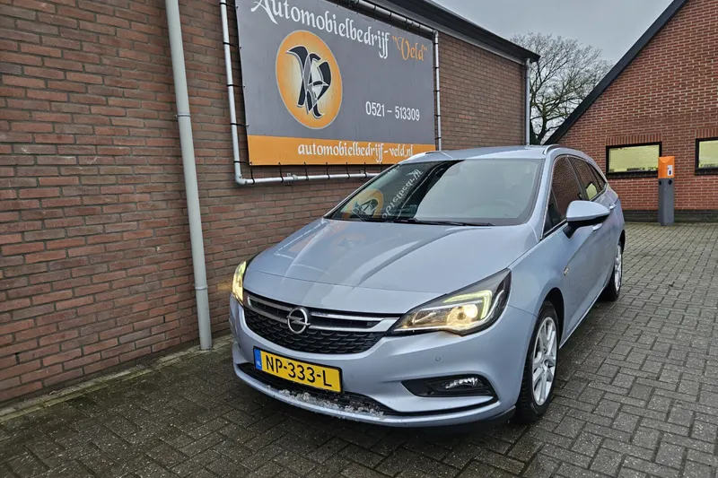 Opel Astra (2017)