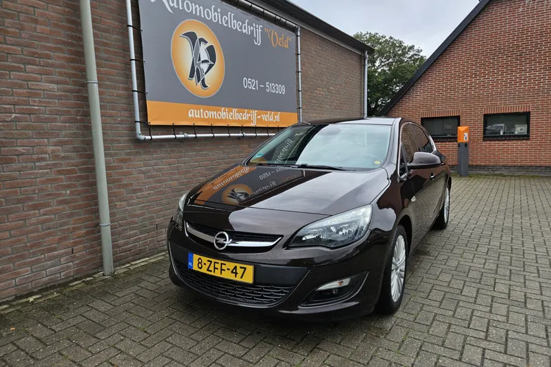 Opel Astra (2014)