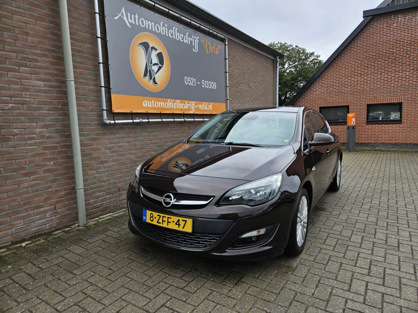 Opel Astra (2014) — foto 1