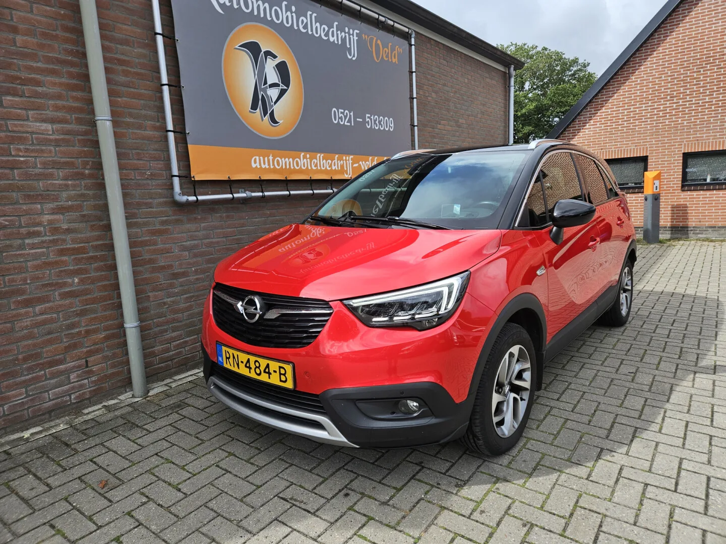 Opel Crossland X (2018) — foto 1